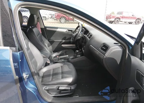 2017 Volkswagen Jetta 1.4T Se z USA, uszkodzony, nr VIN 3VWDB7AJ9HM203227